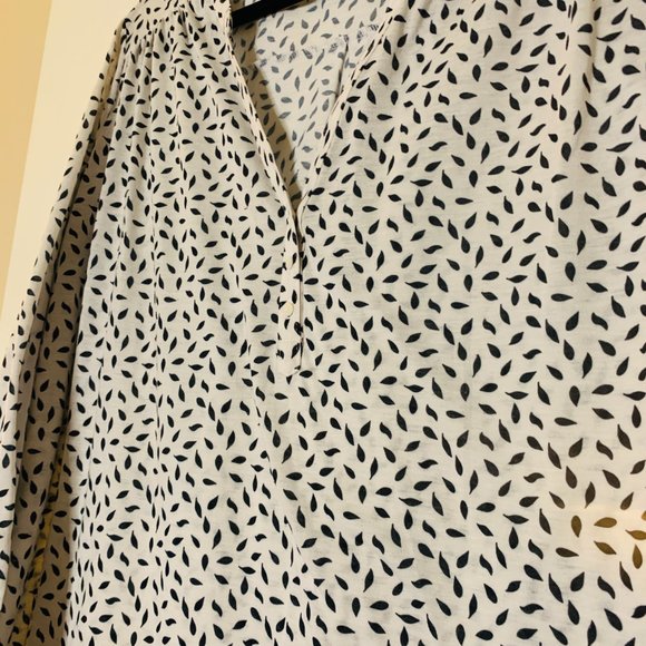 Blue and White Printed H&M Top - Picture 2 of 4